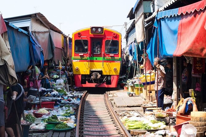 Full-Day Floating Market and Maeklong Railway Market Private Tour from Bangkok - Why this day trip works from Bangkok
