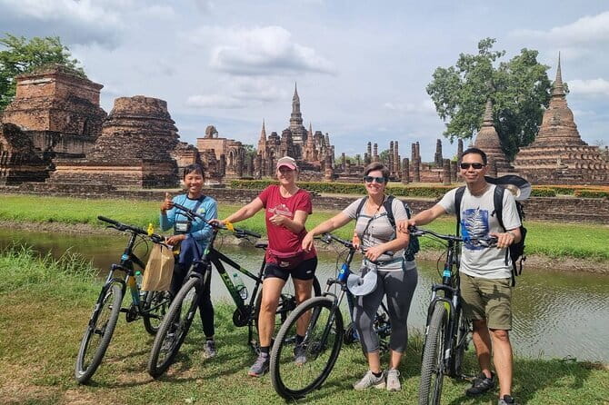 Full-Day Historical Park and Countryside Tour in Sukhothai - Wat Sri Sawai and Khmer-style architecture