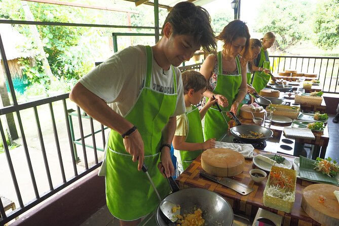 Full Day Thai Cooking at Farm (Chiang Mai) - Vegetarian, vegan, mild, and spicy choices