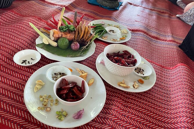 Full Day Thai Cooking at Farm (Chiang Mai) - The instructors and the tone of the day