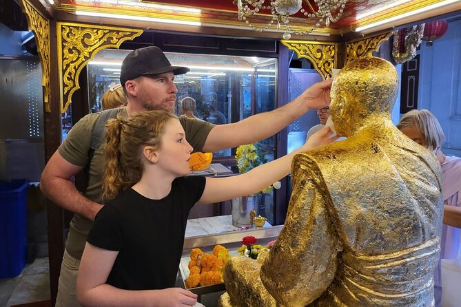 Giant Buddha and Bangkok Local Tour - Who will enjoy this Bangkok morning most