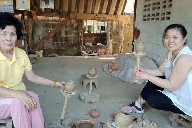 Grand Canyon Chiang Mai Private Tour with Pottery Village - Wat Ton Kwen and old Lanna woodwork