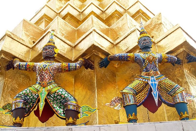 Grand Palace & Temples of Bangkok - Wat Benchamabophit and its Carrara marble