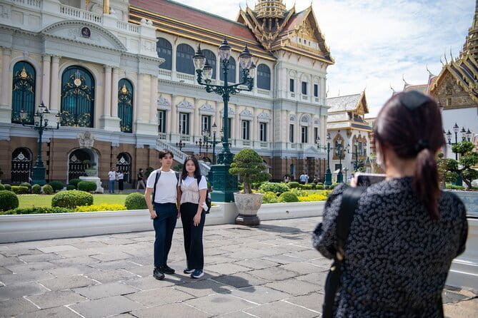 Grand Palace & Wat Phra Kaew Walking Tour with Professional Guide - Who will enjoy this walking tour?