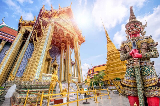 Grand Palace, Wat Phra Kaew, Wat Pho and Wat Arun Walking Tour From Bangkok - The Grand Palace: Bangkok’s royal centerpiece