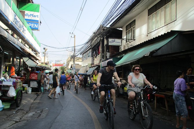 Green Bangkok Bicycle Tour - Bikes, helmets, and comfort