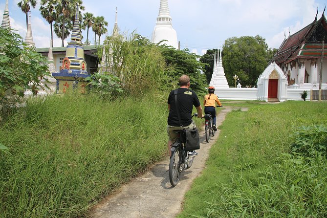 Half-Day Ayutthaya City Cultural Bike Tour - Wat Lokayasutharam and the reclining Buddha