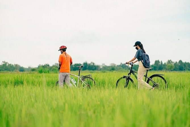 Half Day Countryside Cycling in Sukhothai - Along the irrigation canal