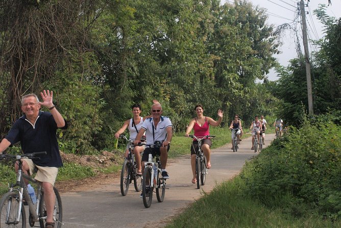 Half-Day Lanna Countryside Cycling Tour in Chiang Mai - Why this ride is different from a city bike tour