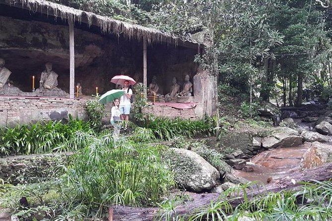 Half Day, Monk Chat Meditation Retreat on Waterfall Temple, Chiang Mai, Thailand - A morning that changes pace
