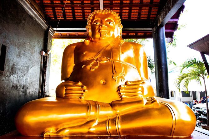 Half-Day Private Night Tour by Tuk Tuk in Chiang Mai City - Wat Phra Singh’s northern Thai details