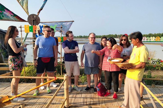 Half-Day Railway Market and Floating Market Tour in Thailand - Food, shopping, and the missing lunch