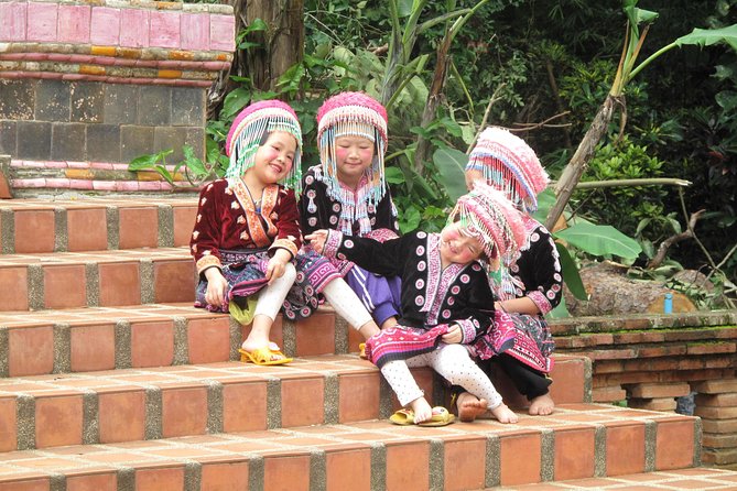 Half Day - Small Group - Doi Suthep Temple and Hmong Village Tour - Doi Pui Hmong Village: culture, coffee, and shopping