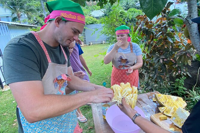 Half day Thai cooking Class + Market tour+Garden tour - What you actually eat
