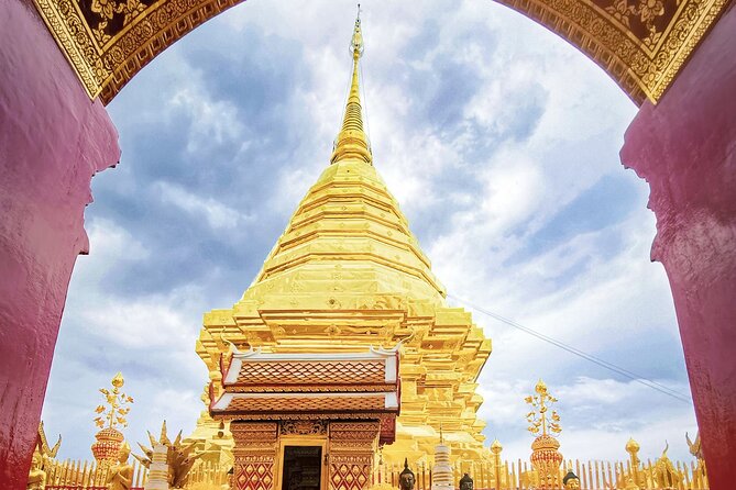 Half Day Umong Temple and Monk Chanting at Doi Suthep Temple ( Private tour) - What a private guide adds to the afternoon