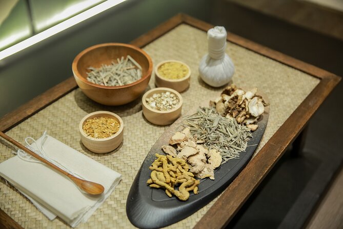 Hands-on Authentic Thai Massage Workshop - What this Bangkok massage class actually teaches