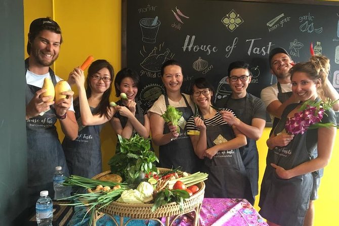Hands on Thai Cooking Class and Market Tour - Key points to know before booking