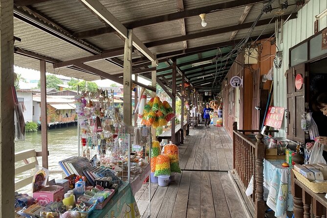 Hidden Bangkok: Local Canal & Artist Village by EV Boat - Lunch, dessert, and the practical food limits