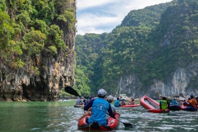 Hong by Starlight: Sea Cave Kayaking and Loy Krathong Floating