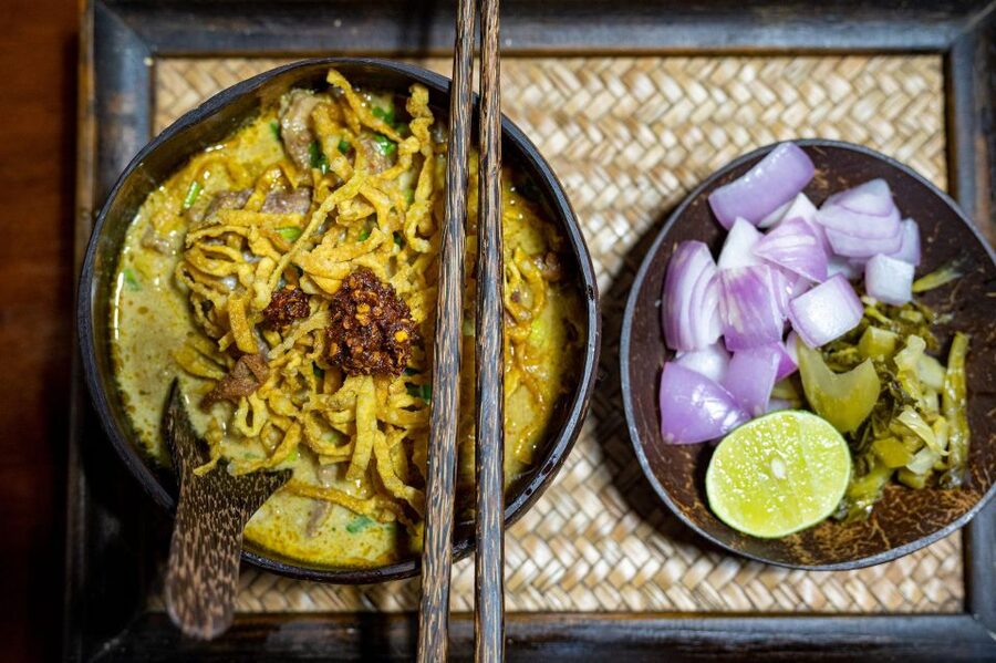 Hua Hin: Eat Like a Local Thai Food Tour - Central Thai cooking and a street food stop
