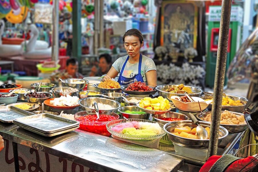 Hua Hin: Local Food Nighttime Guided Tour - Why this Hua Hin food tour feels different