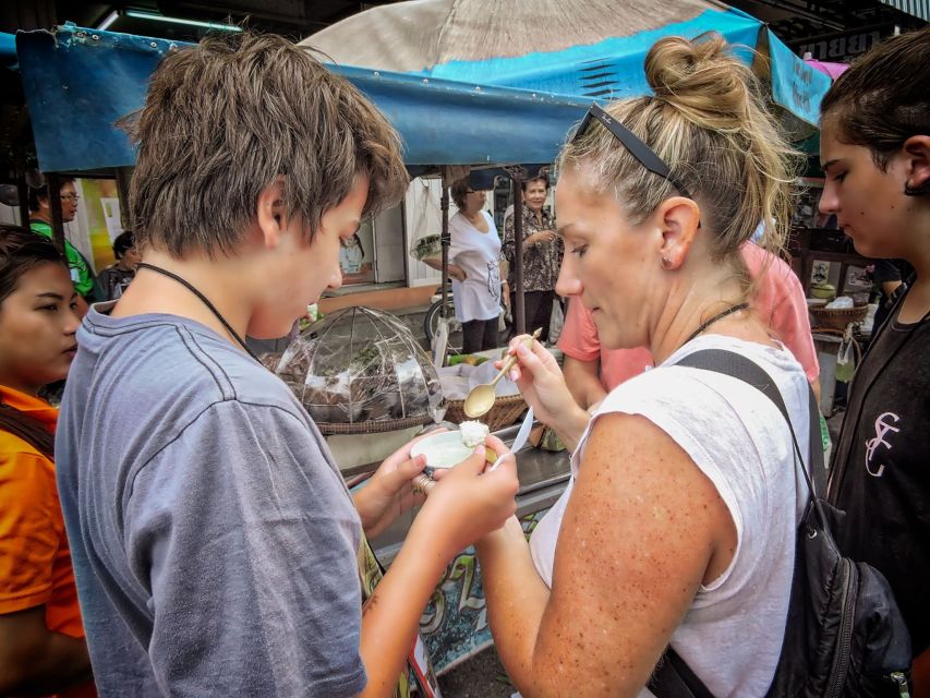 Hua Hin: Thai Street Food & Market Walking Tour - Starting with Jok Muu and Café Boran