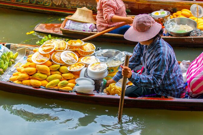 Iconic Markets: Damnoen & Train Market Explore - Leaving Bangkok before the heat