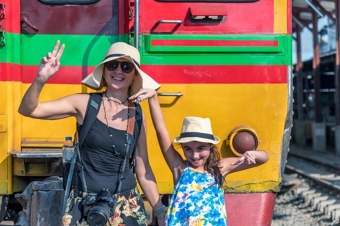 Iconic Markets: Damnoen & Train Market Explore - Returning to Bangkok by early afternoon