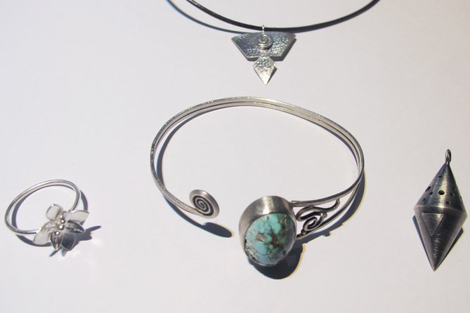 Jewellery Making Class with Silversmithing in Chiang Mai - The schedule, lunch break, and pace