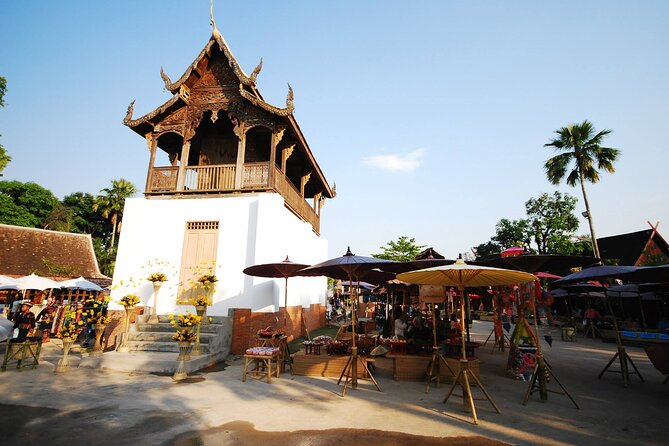 Khantoke Dinner and Cultural Show At Old Chiang Mai Cultural Center - Lanna music, dancers, and sword displays