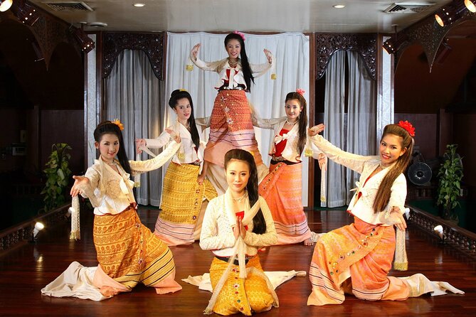 Khantoke Dinner and Cultural Show At Old Chiang Mai Cultural Center - Shopping for handicrafts before or after the show