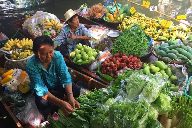 Khlong Lat Mayom & Taling Chan Local Floating Markets Tour (SHA Plus) - Taling Chan: boats, docks, and a canal-side meal