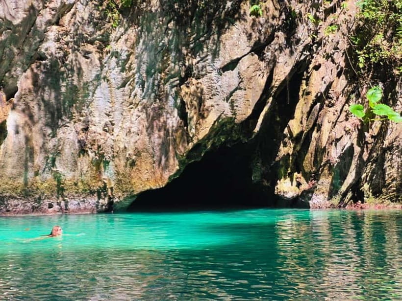 Ko Lanta: 4 Islands Snorkeling Tour by Longtail Boat - What to pack for a drier, easier day