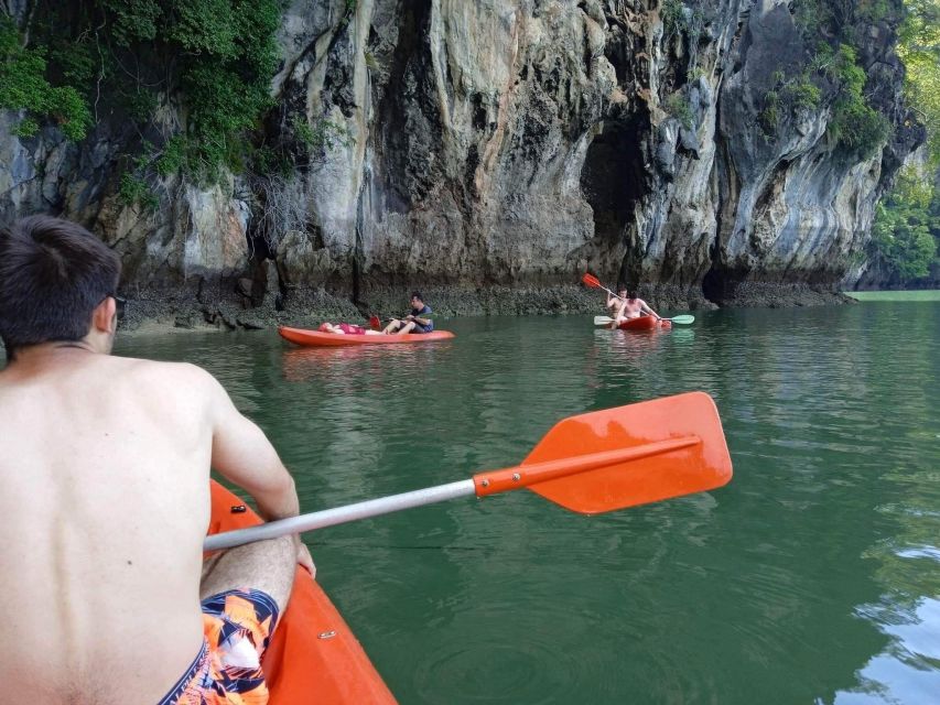 Ko Lanta: Half-Day Kayaking, Talabeng, Sea Cave & Mangrove - Guides make a real difference