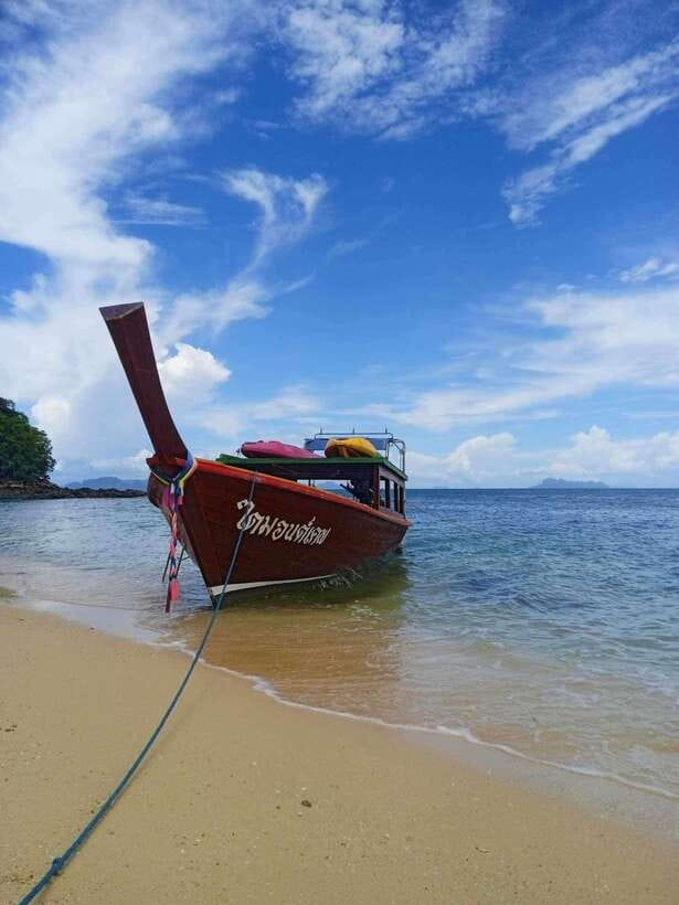 Ko Lanta: Ko Aung, Ko Phee Ghost Cave Island, Talabeng Kayak - How crowded might the experience feel?