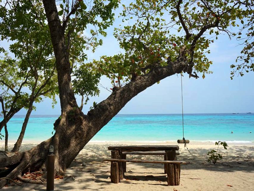 Ko Lanta: Koh Rok & Koh Haa Snorkelling Tour by Speedboat - Lunch and beach time on Koh Rok