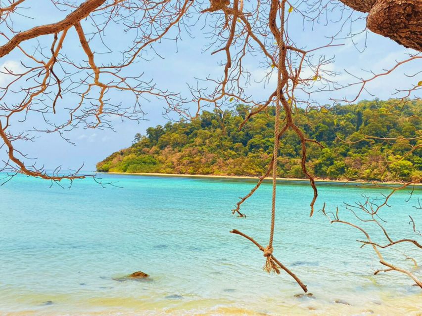 Ko Lanta: Koh Rok & Koh Haa Snorkelling Tour by Speedboat - Koh Haa at 10:00 a.m. brings the first reef
