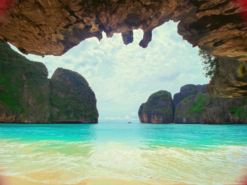 Ko Lanta: Phi Phi Day Trip by Speed Boat - The Crew and How the Day Feels