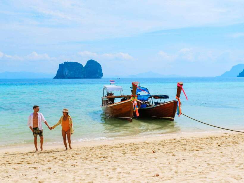 Ko Lanta: Unique 4-Island Long-Tail Snorkeling Tour w/ Lunch - Koh Chuak and the first swim