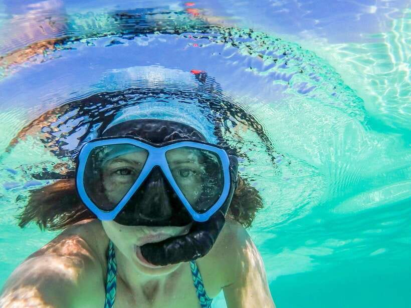 Ko Lanta: Unique 4-Island Long-Tail Snorkeling Tour w/ Lunch - Koh Ngai lunch on the beach