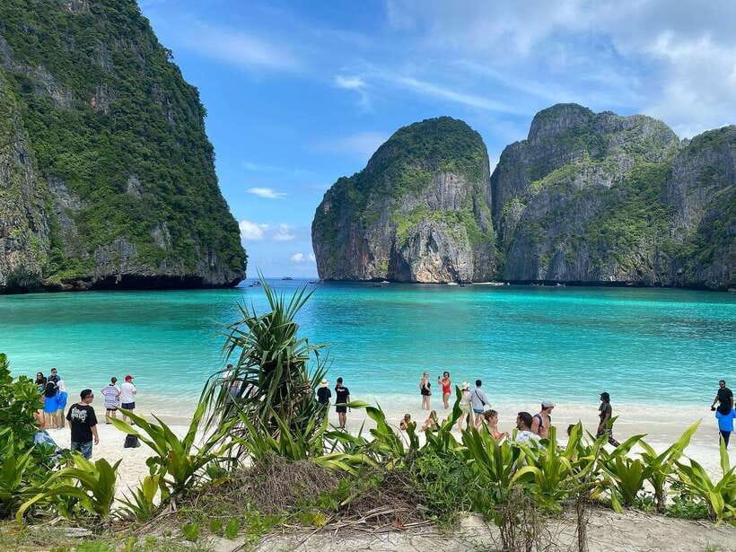 Ko Phi Phi Don: Speedboat Day Trip with Shark Snorkeling - Sunset and glowing plankton make the ending special
