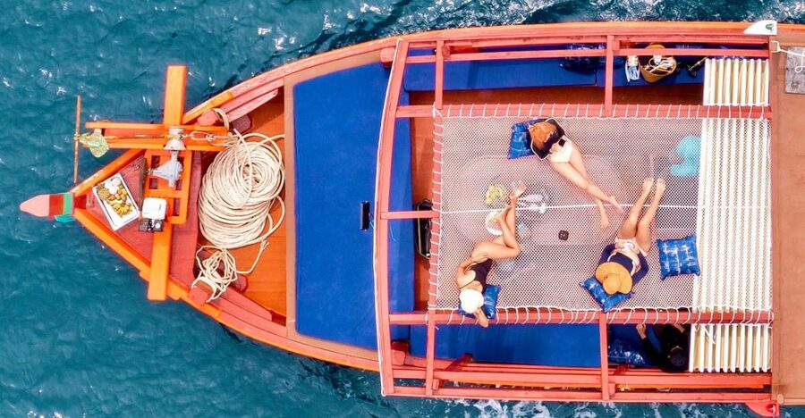 Ko Tao: Tao-Nangyuan Snorkeling Day Trip with Meals & Sunset - Lunch on board and the run to Mango Bay