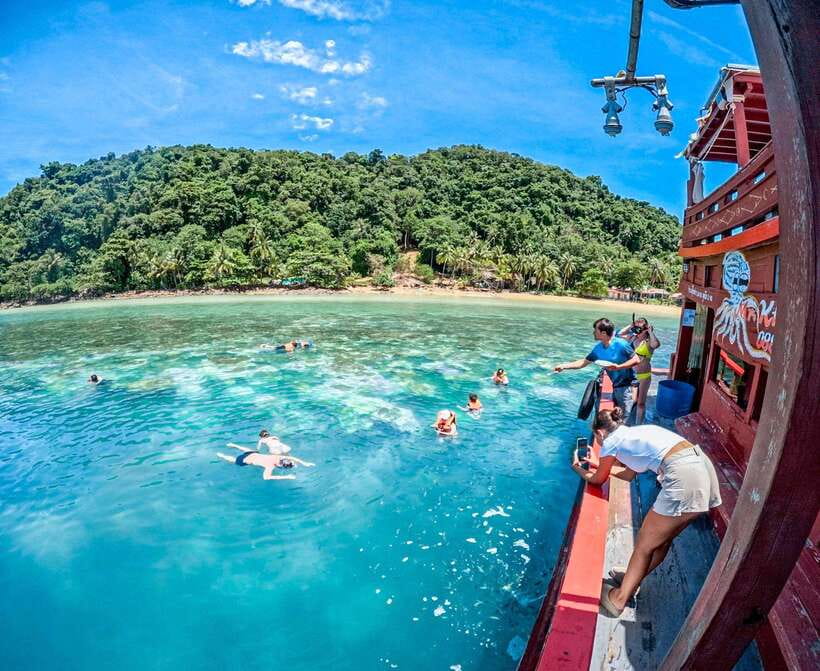 Koh Chang: 3 or 4 Islands Snorkel & Beach Tour by Big Boat - The 3 Islands route: shorter, easier, and more flexible