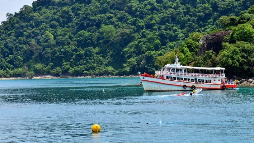 Koh Chang: 5 Island Guided Boat Tour with Lunch Buffet - The big boat makes a real difference