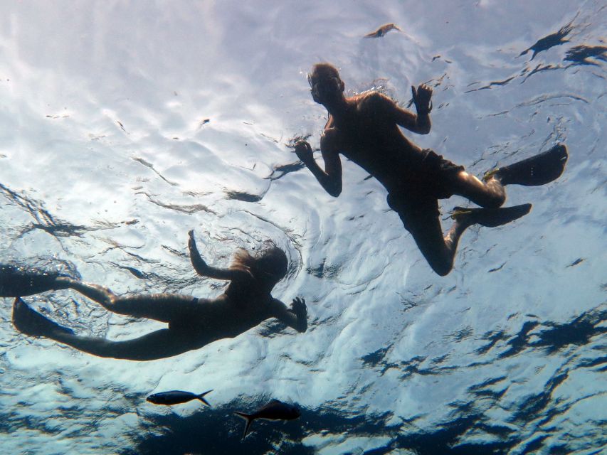 Koh Chang: Snorkeling Trip to Reefs or Wrecks with Lunch - What the boat does well