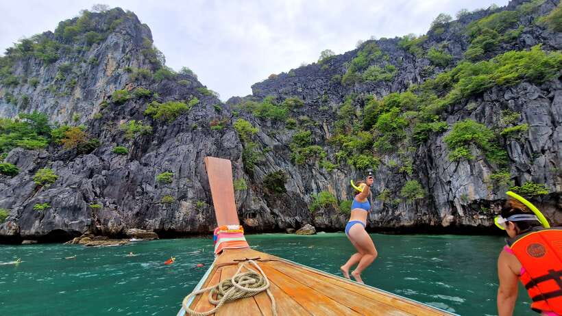 Koh Lanta: 4 Islands, Emerald Cave & Koh Kradan by Longtail - Emerald Cave at Koh Muk