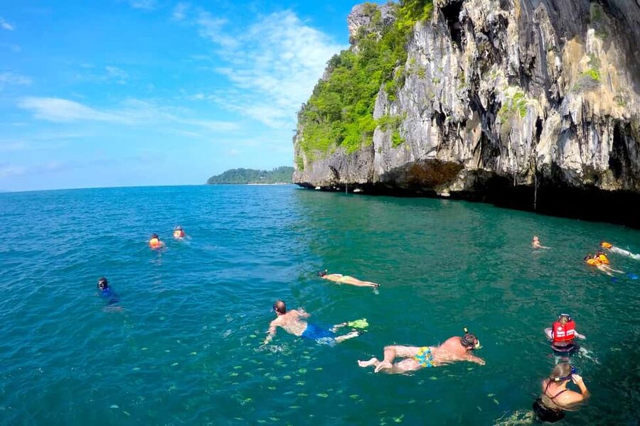 Koh Lanta: 4 Islands, Emerald Cave & Koh Kradan by Speedboat - What to bring for a smoother day