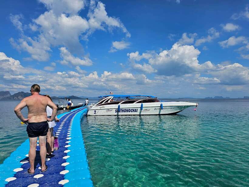 Koh Lanta: 4 Islands Tour by Speedboat with Snorkeling - Crowds, pacing, and guide service