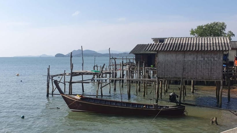 Koh Lanta Cultural Tuk-Tuk Tour: Old Town, Batik & Mangroves - The three-hour route: a gentle introduction