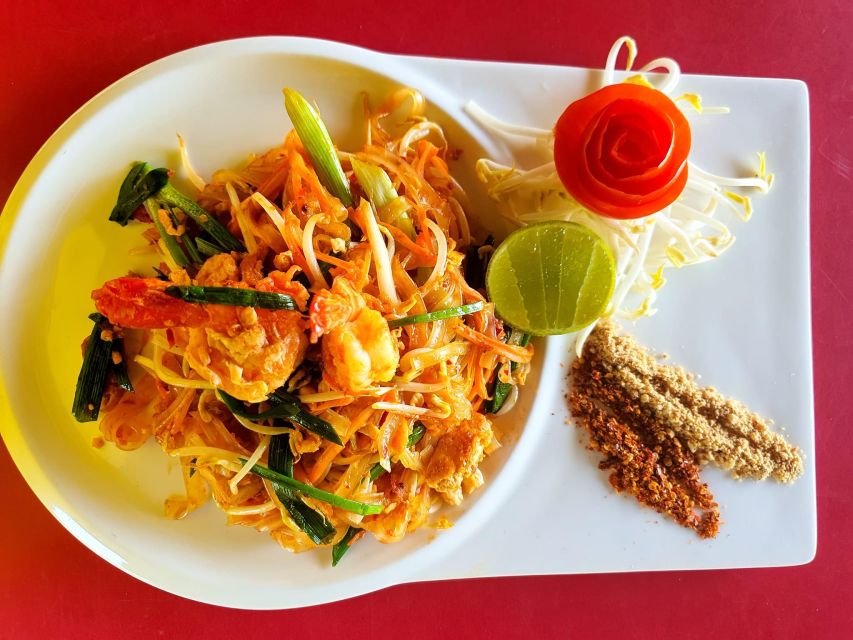 Koh Lanta: Evening Course at Lanta Thai Cookery School - The best part: cooking your own four dishes